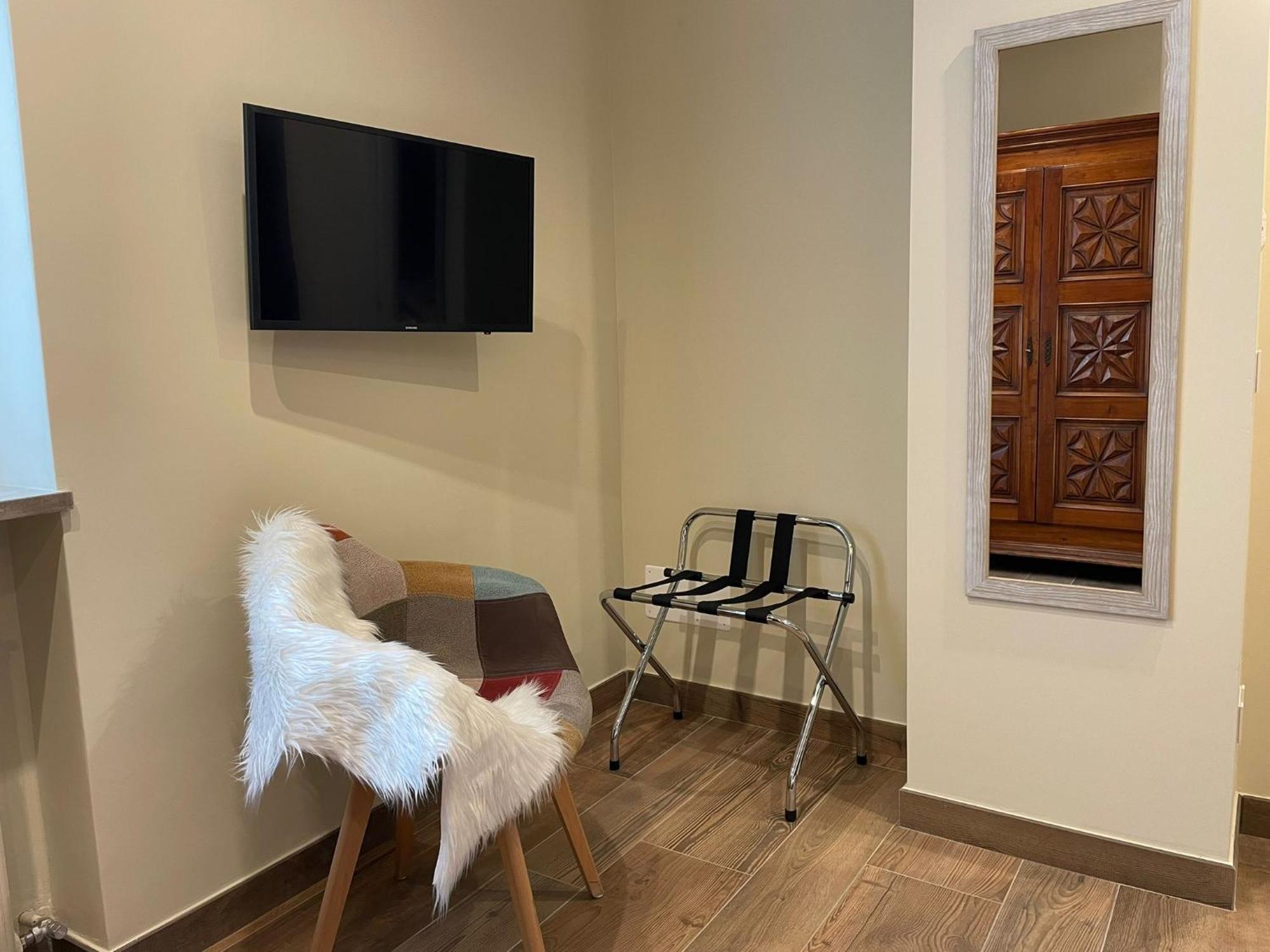 Trilogy Apartment Aosta Bagian luar foto