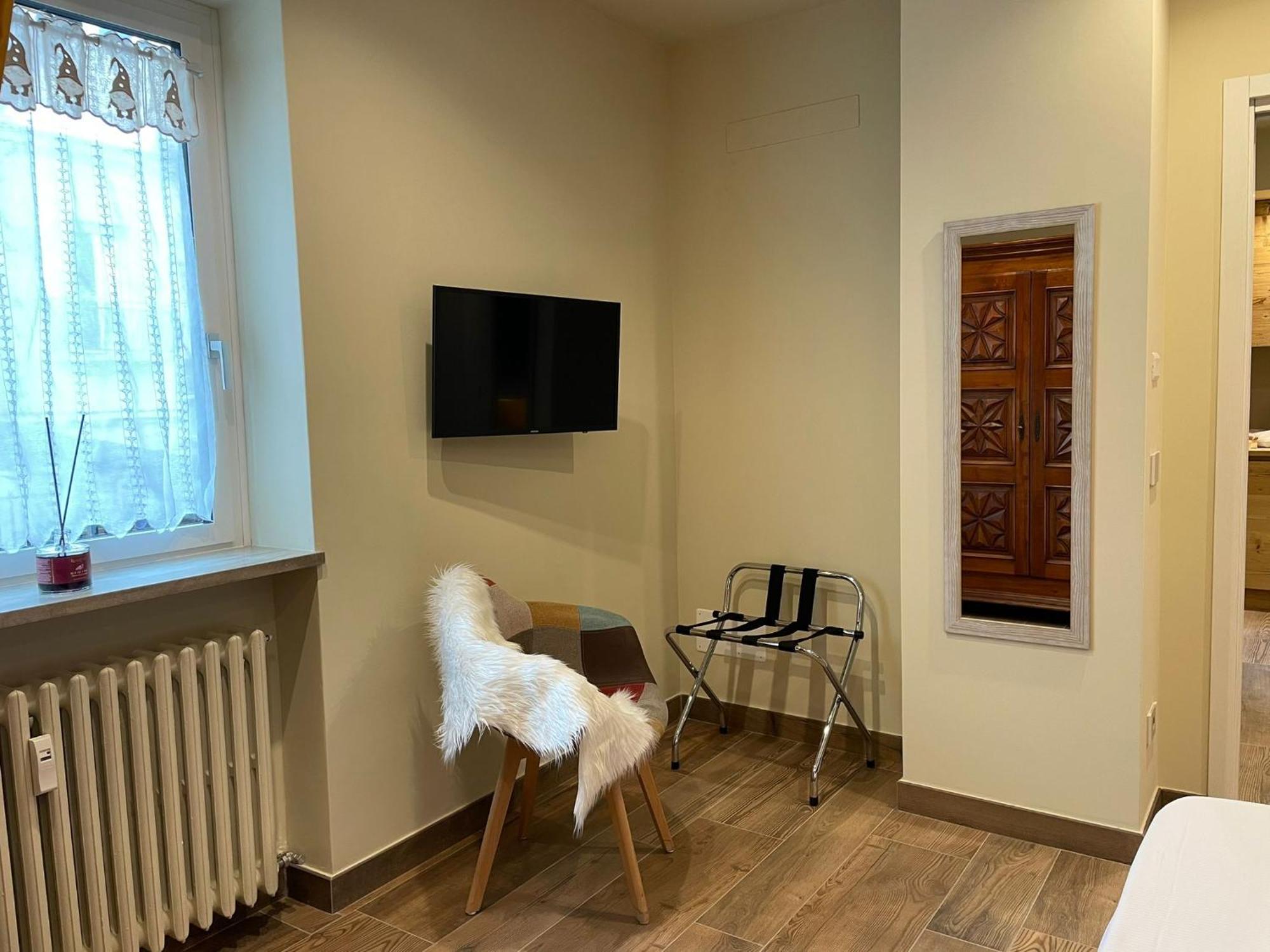 Trilogy Apartment Aosta Bagian luar foto