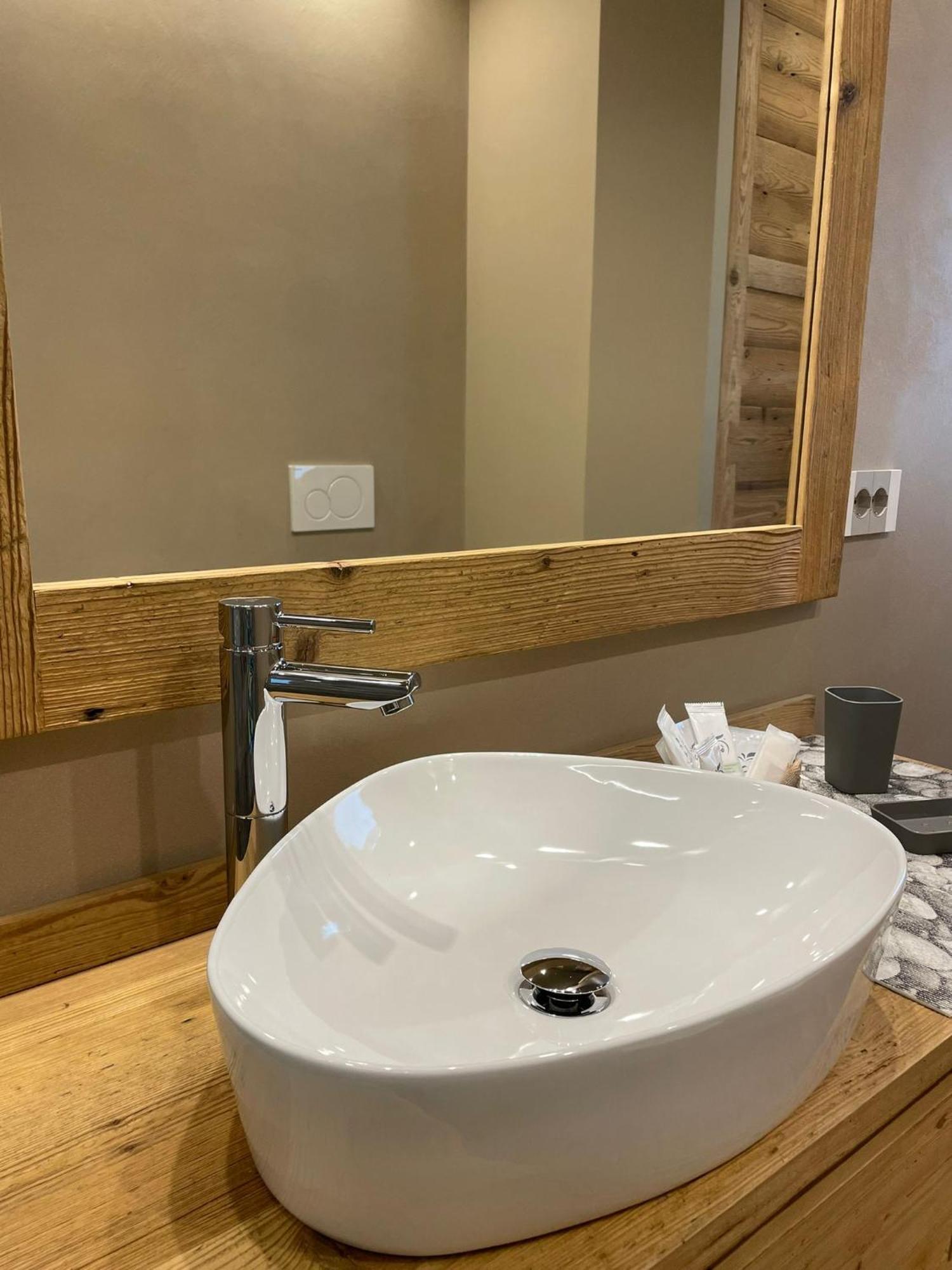 Trilogy Apartment Aosta Bagian luar foto
