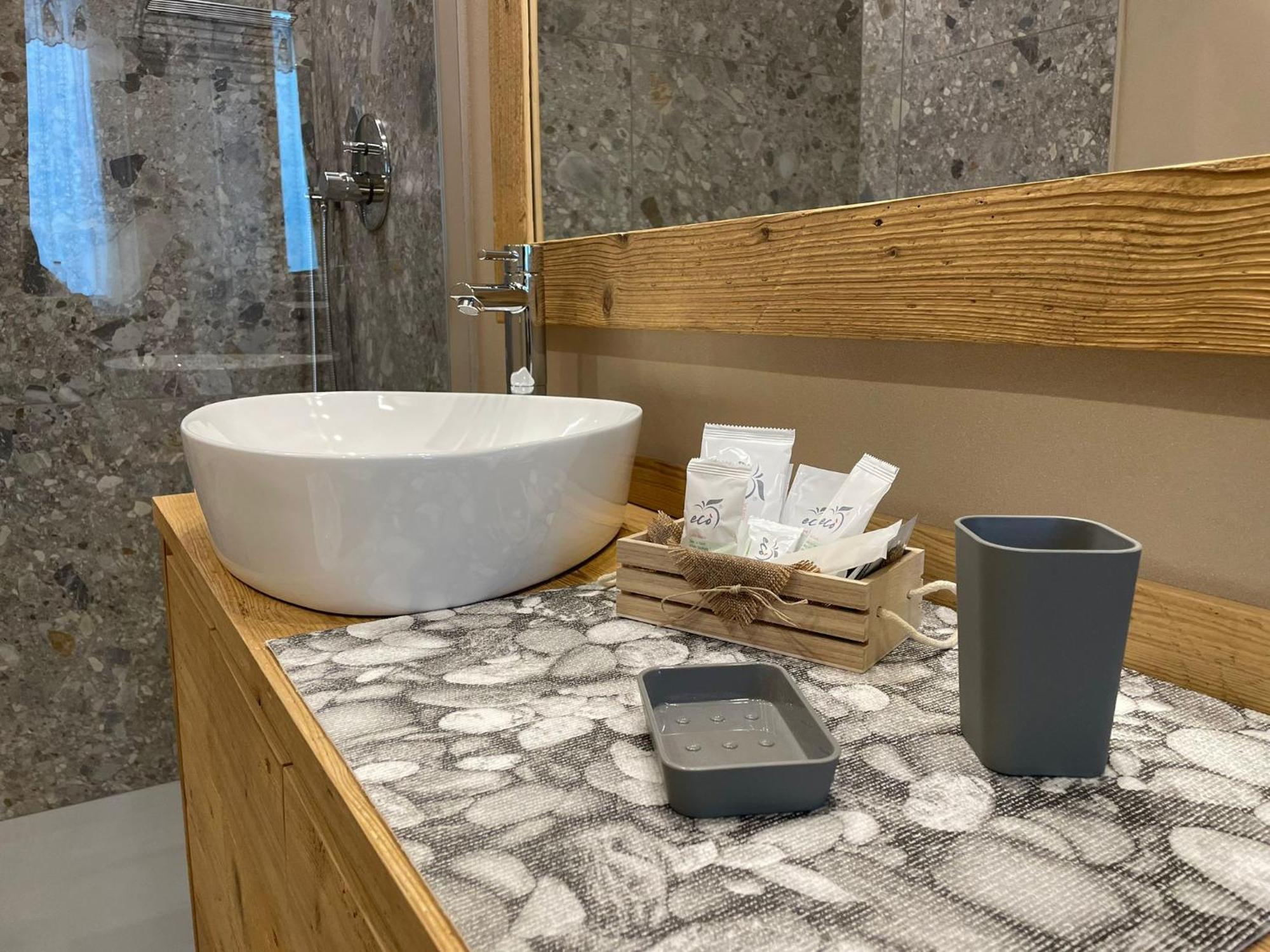 Trilogy Apartment Aosta Bagian luar foto