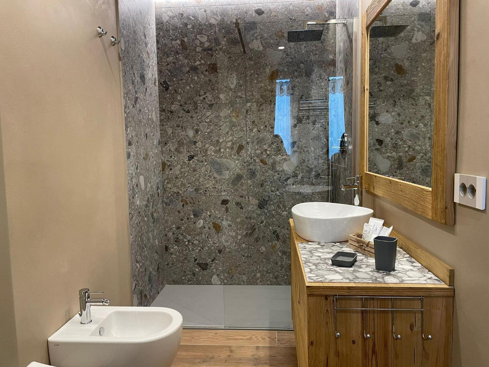 Trilogy Apartment Aosta Bagian luar foto