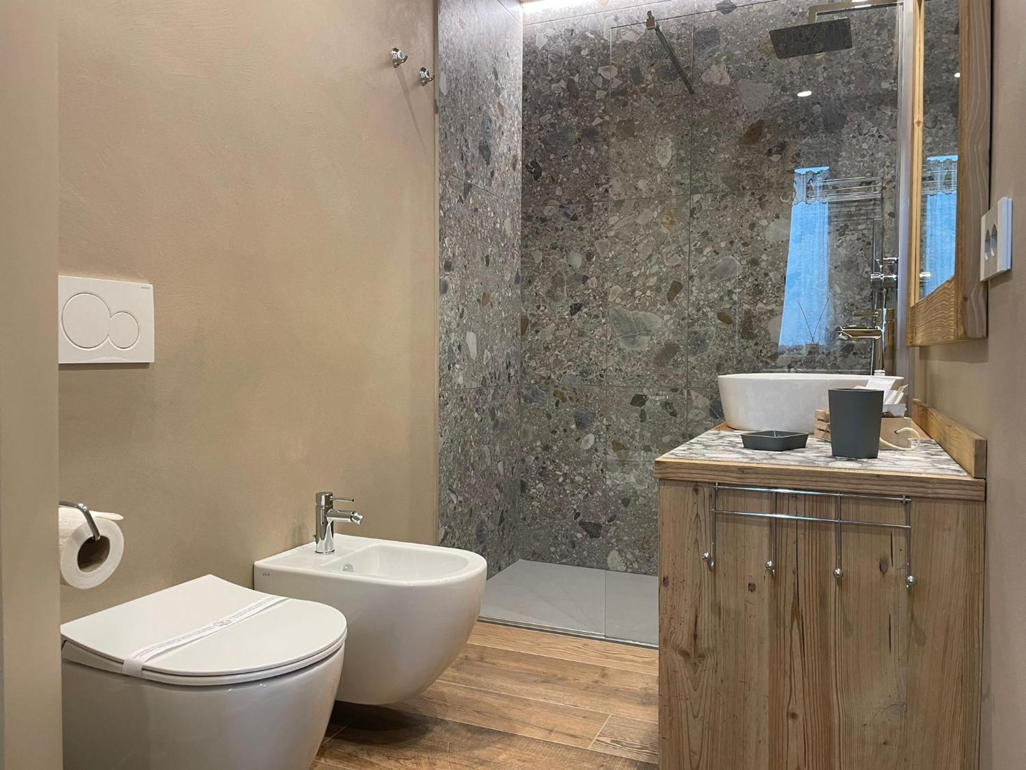 Trilogy Apartment Aosta Bagian luar foto